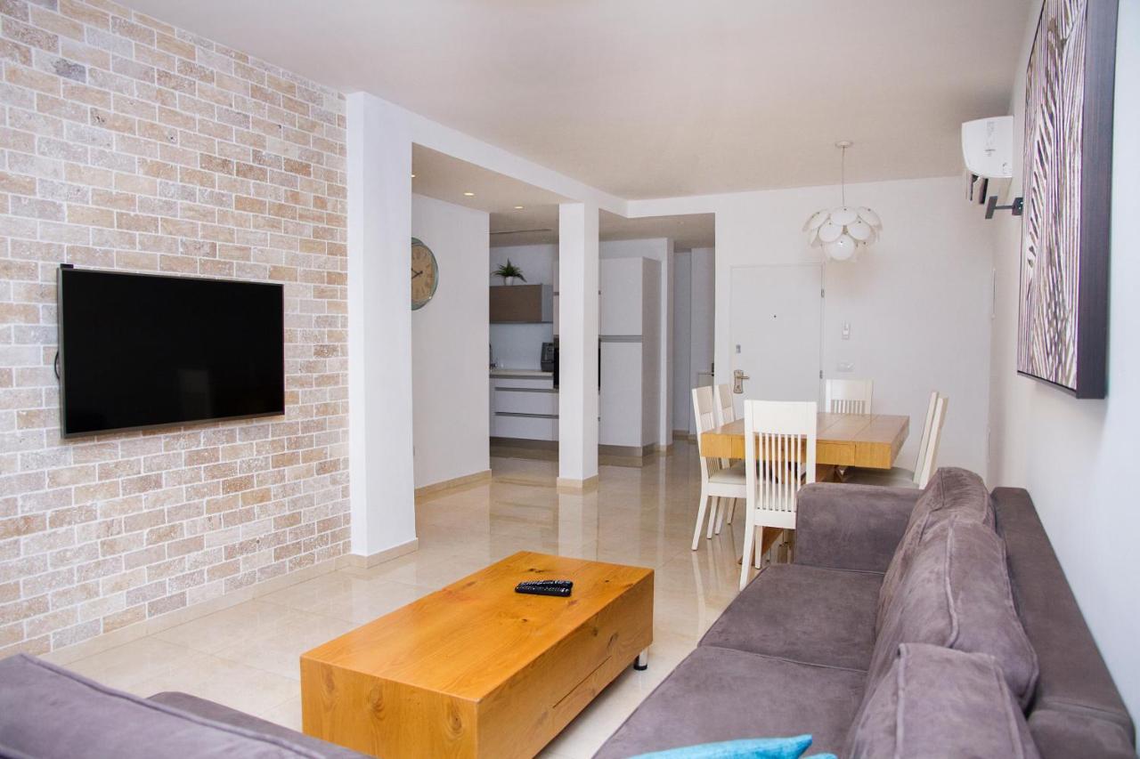 Apartments4You Etsel Бат-Ям Экстерьер фото