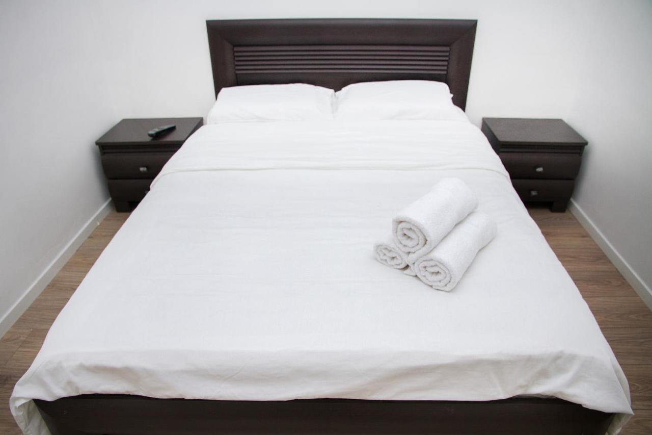 Apartments4You Etsel Бат-Ям Экстерьер фото